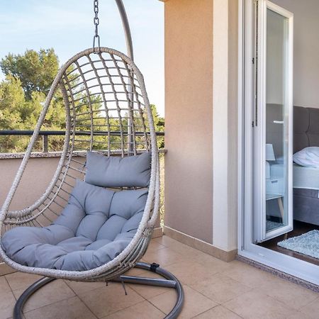 Penthouse Gea Apartment Premantura Luaran gambar