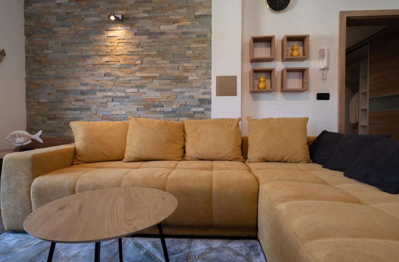 Penthouse Gea Apartment Premantura Luaran gambar