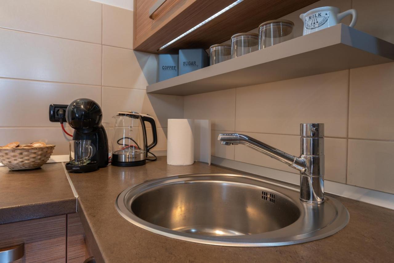 Penthouse Gea Apartment Premantura Luaran gambar