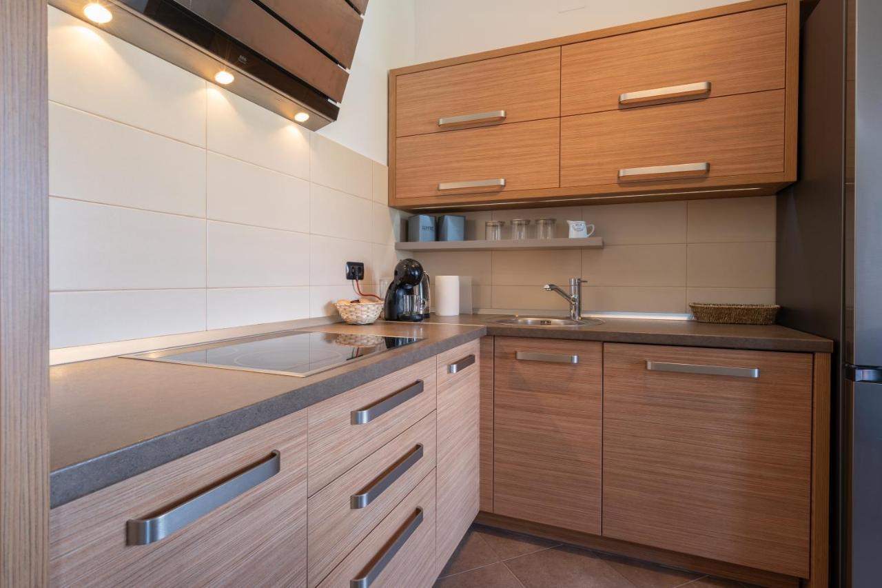 Penthouse Gea Apartment Premantura Luaran gambar