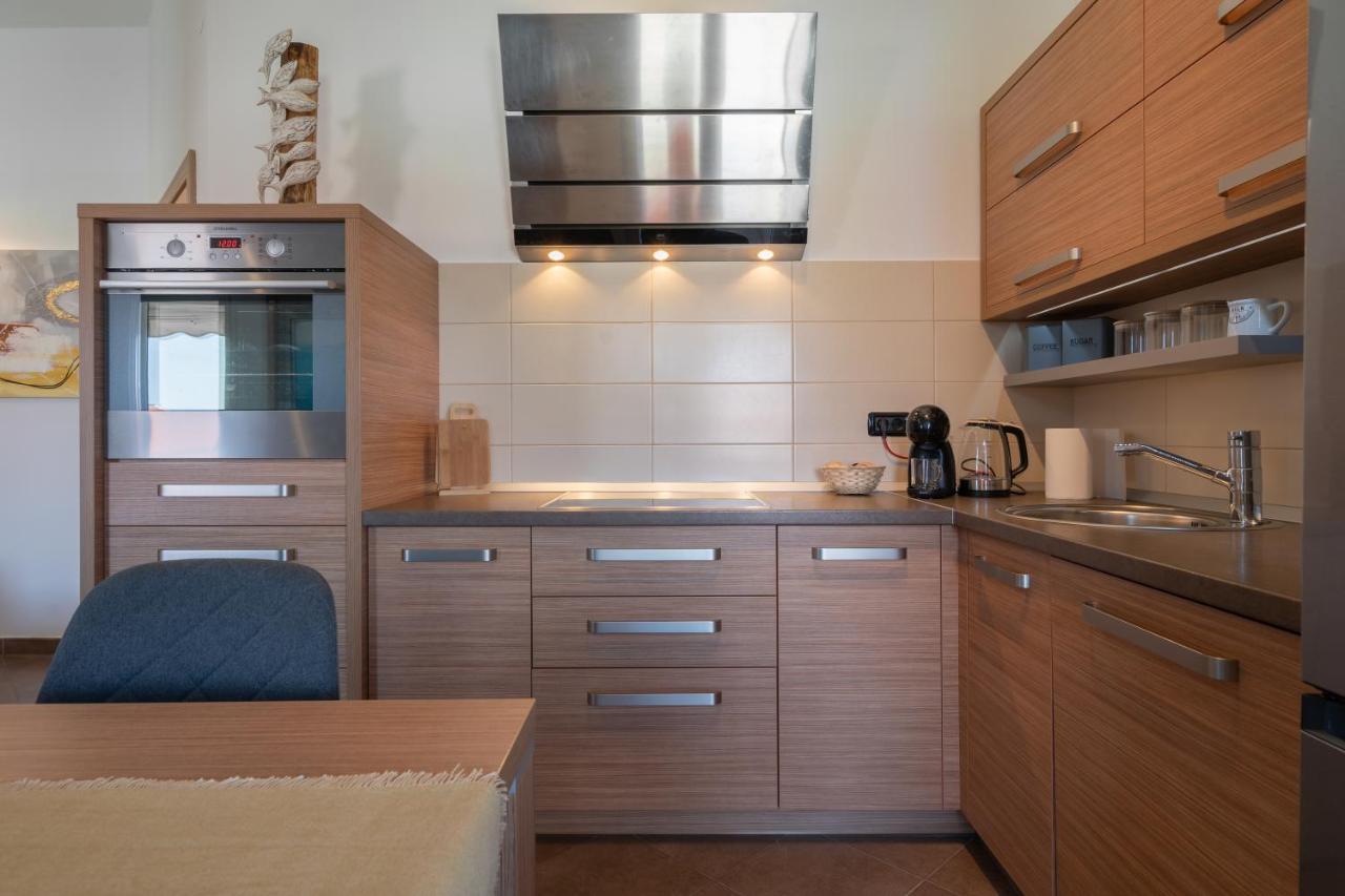 Penthouse Gea Apartment Premantura Luaran gambar
