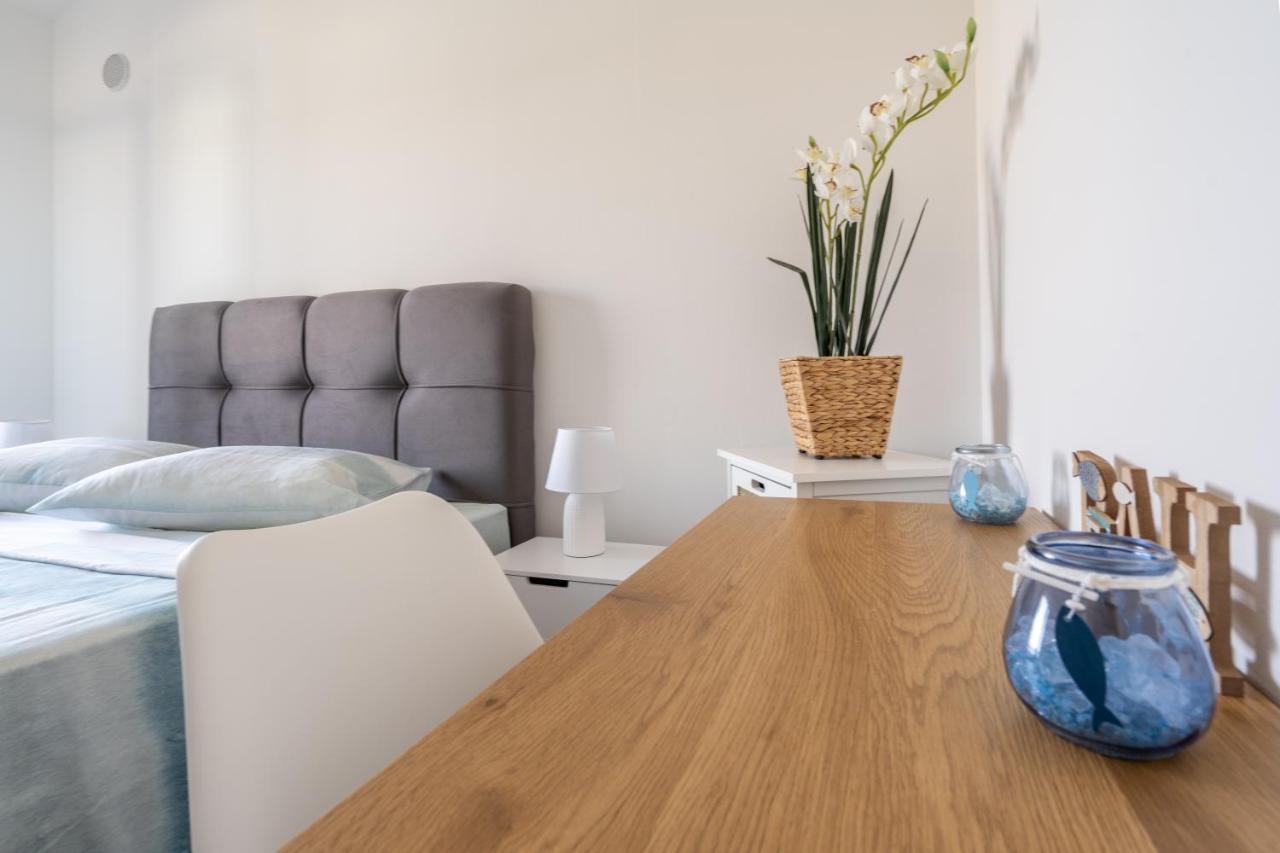 Penthouse Gea Apartment Premantura Luaran gambar