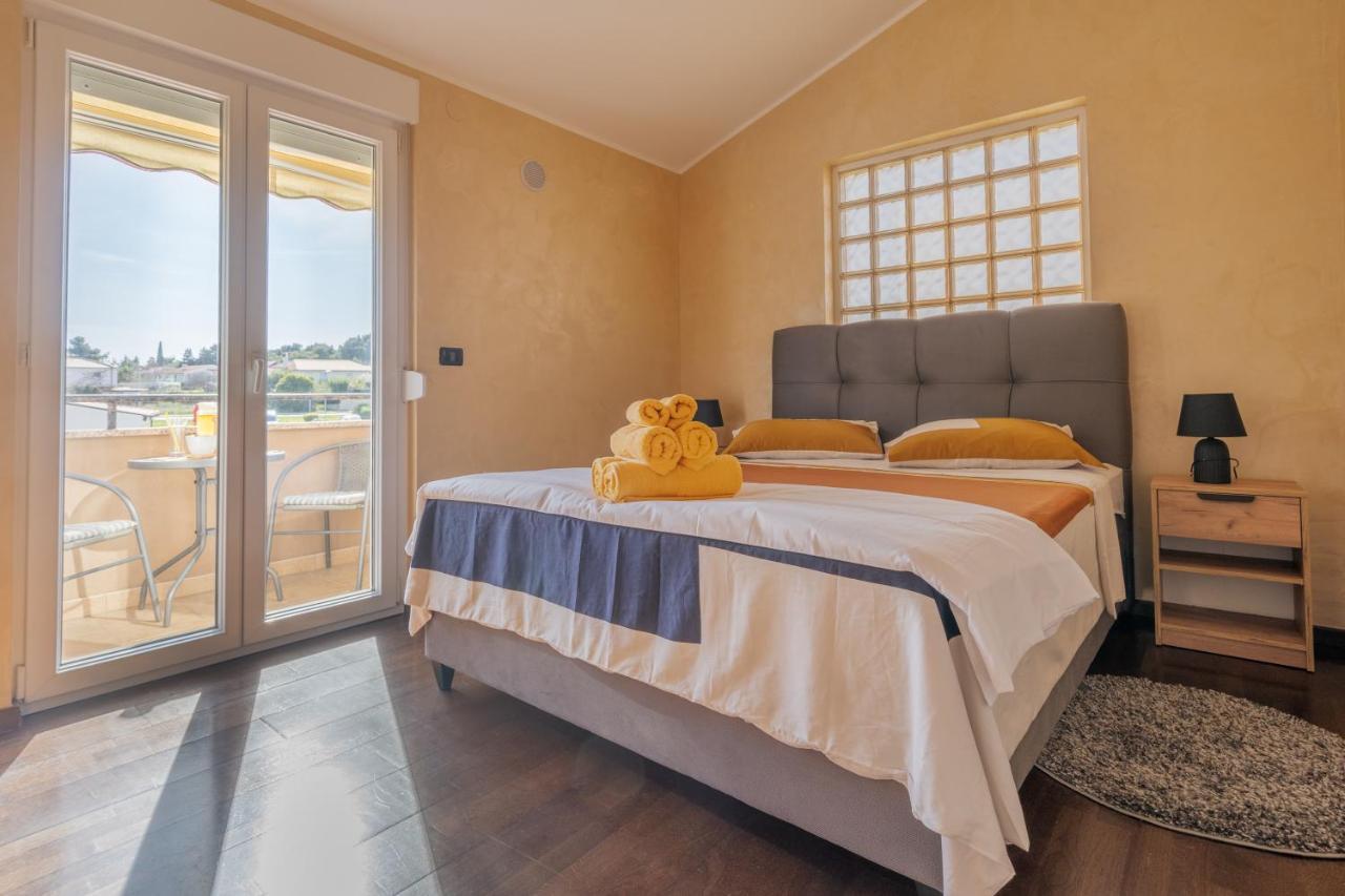 Penthouse Gea Apartment Premantura Luaran gambar