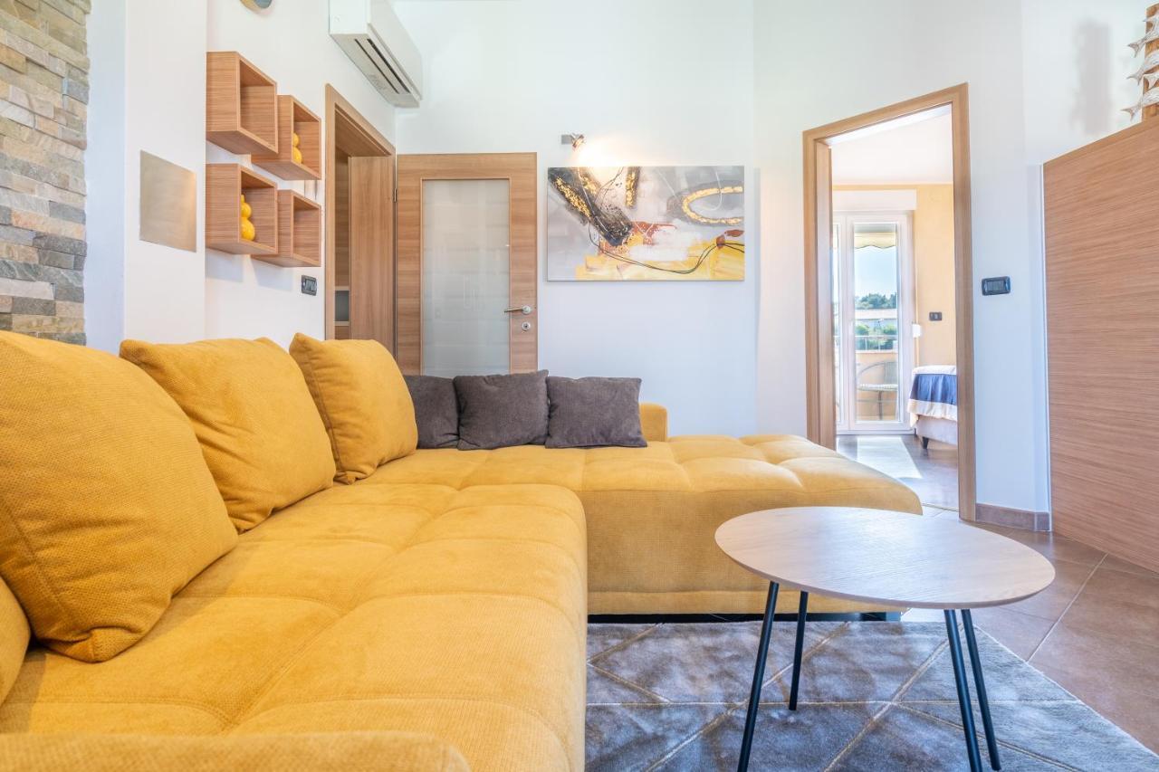 Penthouse Gea Apartment Premantura Luaran gambar